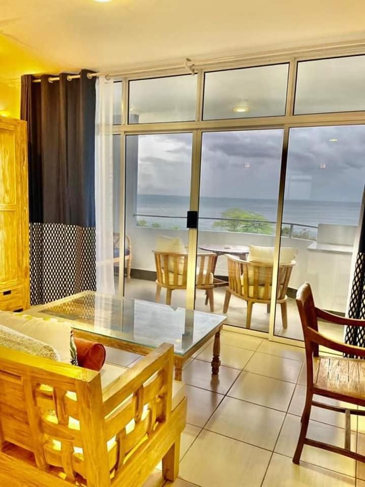 Beau Vallon Studios - Apartments Vacation Rentals Victoria Exterior foto